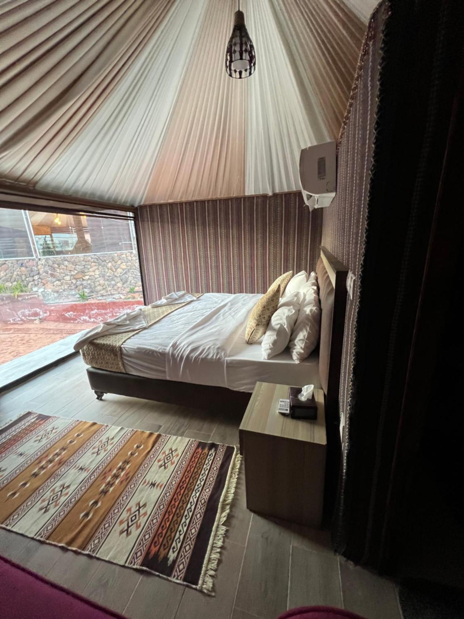 Revan Rum Luxury Camp Wadi Rum Eksteriør bilde